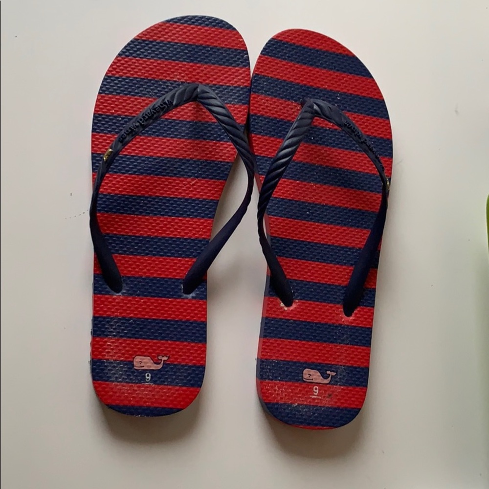Vineyard Vines flip flops